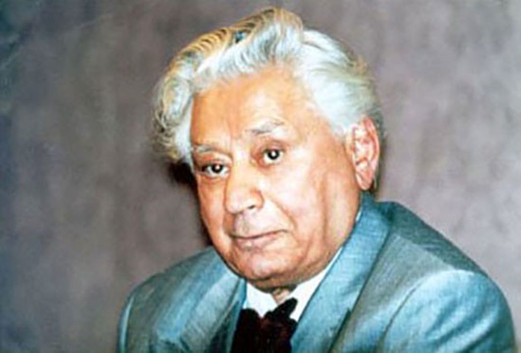 مرور کتاب «چشمهایش» 1 بزرگ علوی